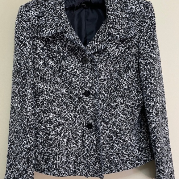 TAHARI Arthur S Levine  Classic L’il Tweed Blazer  10 - Picture 13 of 14
